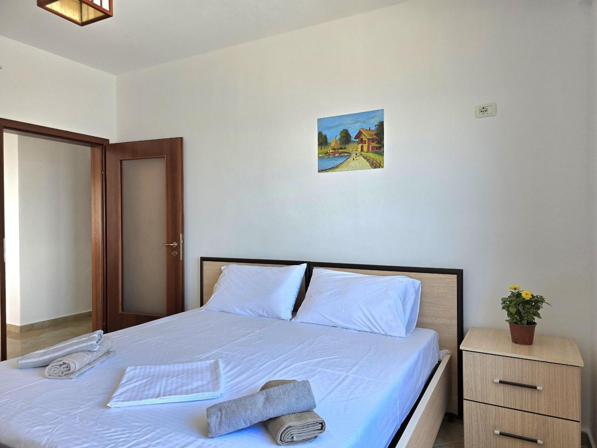 Sea View Apartments In Дуррес Экстерьер фото
