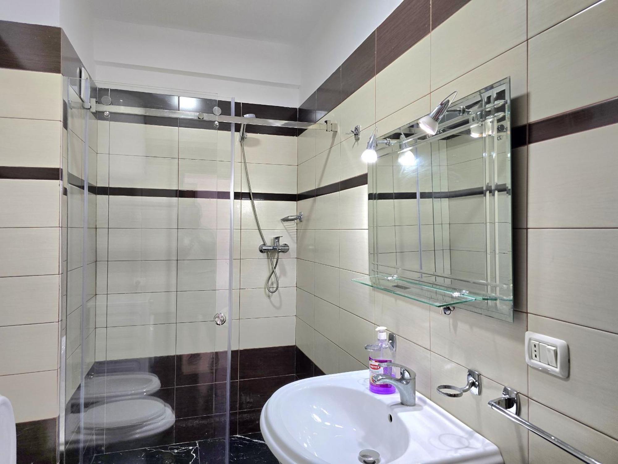 Sea View Apartments In Дуррес Экстерьер фото