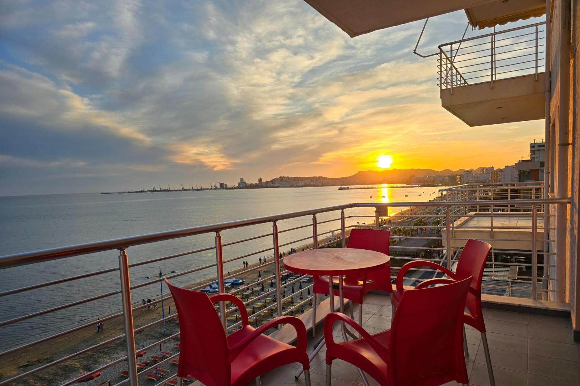 Sea View Apartments In Дуррес Экстерьер фото