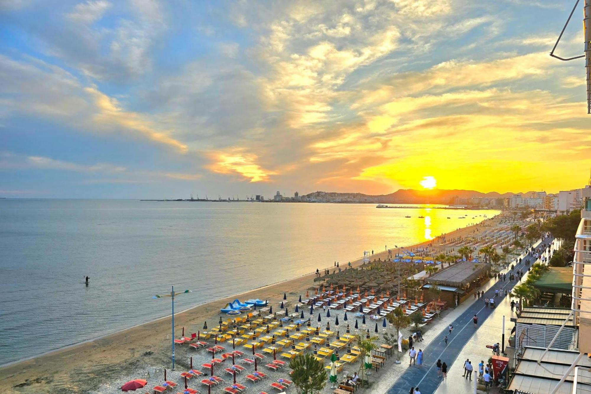 Sea View Apartments In Дуррес Экстерьер фото
