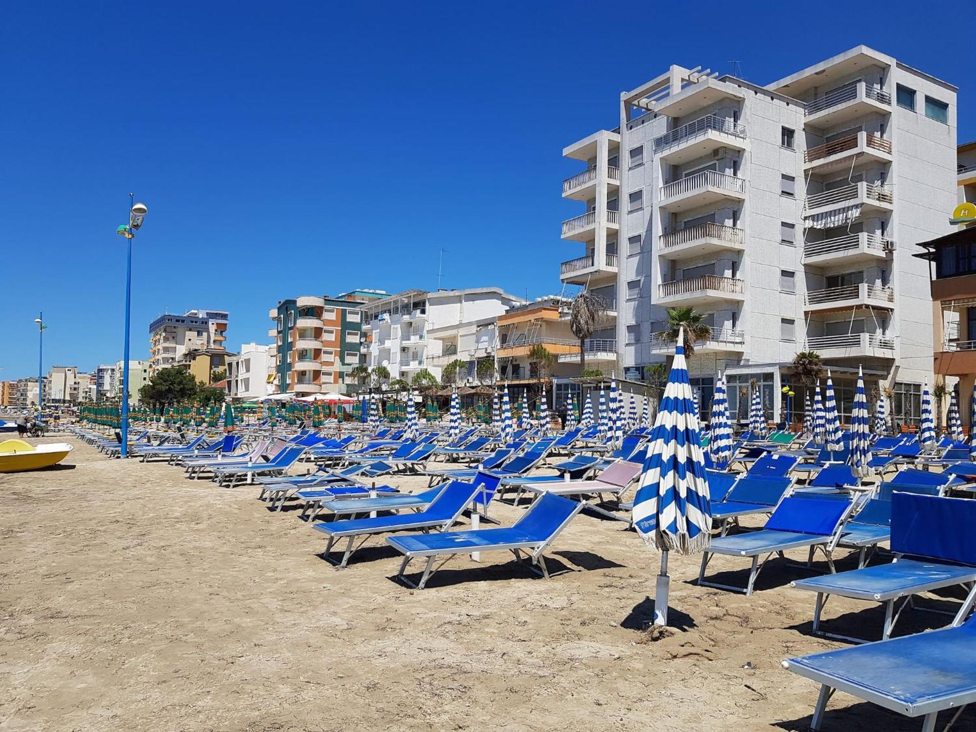Sea View Apartments In Дуррес Экстерьер фото